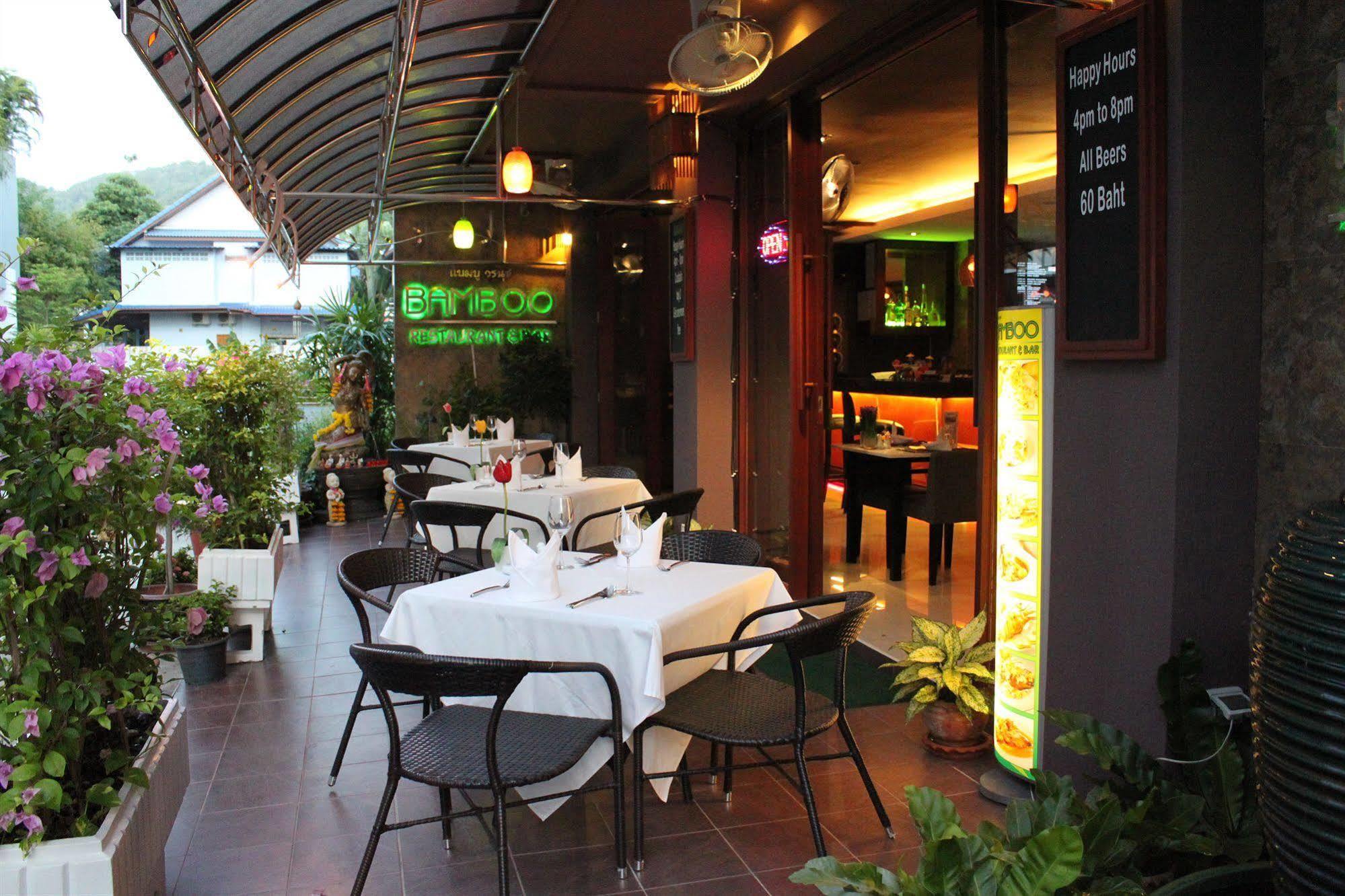 Hemingway'S Hotel Patong Exteriör bild